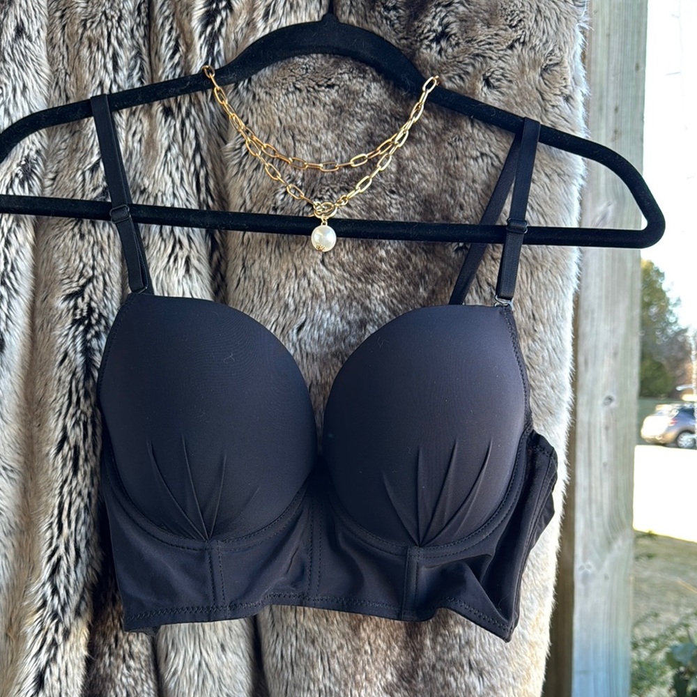 NEW - Elegant Black Women's Bra